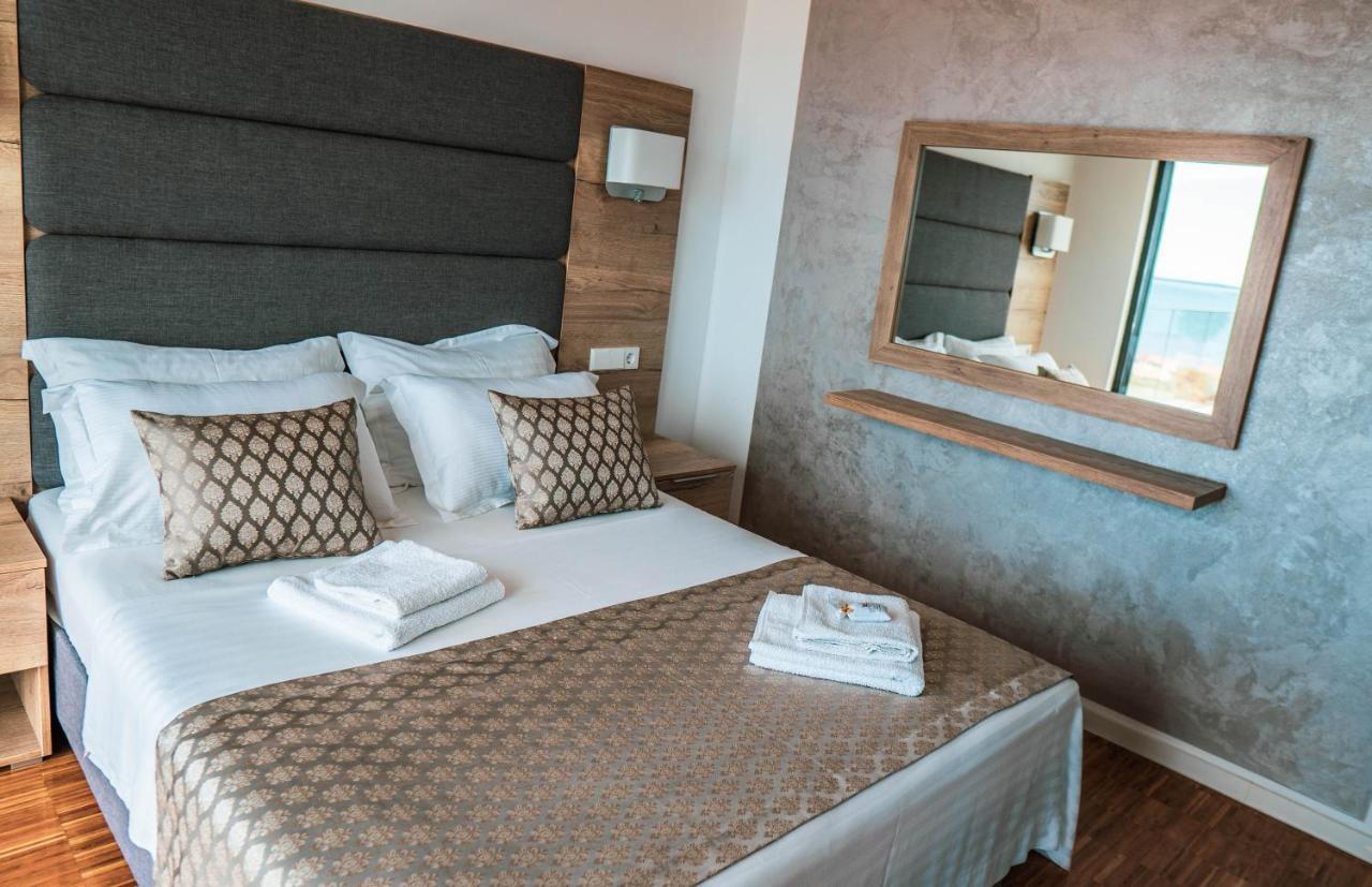 Luxury Apartments White Villa Violeta Mandre Εξωτερικό φωτογραφία