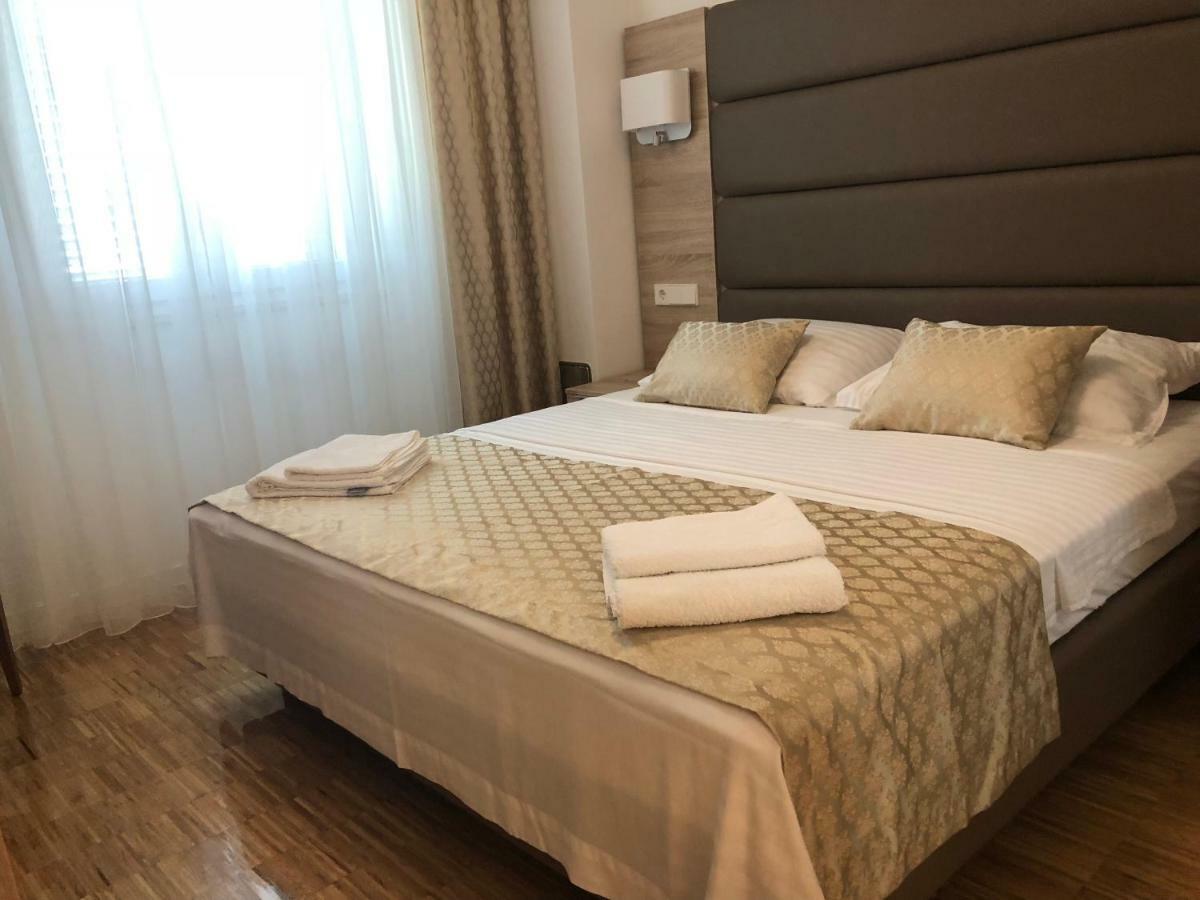Luxury Apartments White Villa Violeta Mandre Εξωτερικό φωτογραφία